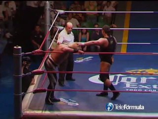 Shocker vs Héctor Garza