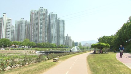 [날씨] 오늘 구름 많고 선선...자외선은 강해 / YTN