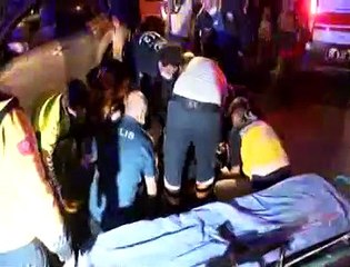 Ankara'da bir araç polis noktasına daldı: 6 polis yaralı