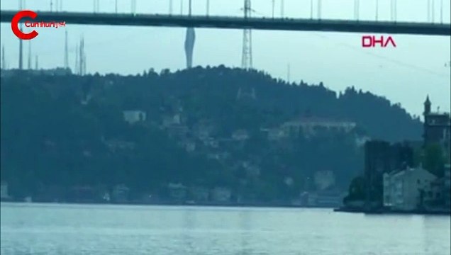 Sabahın ilk ışıklarında İstinye Sahili'nde görüntülendi