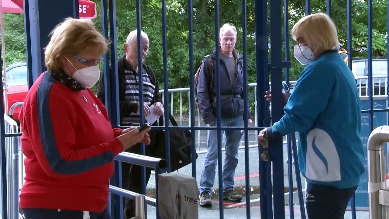 Baden trotz Corona: Berliner Bäder sind wieder offen