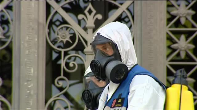 La UME desinfecta la Biblioteca Nacional y el Museo Arqueológico