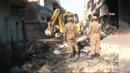 - Pakistan'da düşen uçağın pilotu kuleden yapılan 3 uyarıyı dikkate almadı