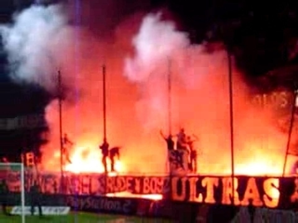 Ultras Auxerre 90 Fumigènes