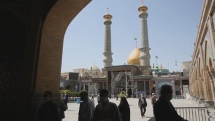 Reabren los mausoleos en Irán tras más de dos meses cerrados por la COVID-19