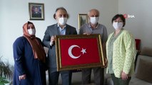 Bursa Büyükşehir Belediye Başkanı Alinur Aktaş’tan şehit ailelerine ziyaret