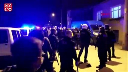 Hamile kadını tekmeleyen alkollü muhtar, kendisini linçten kurtaran polise de saldırdı