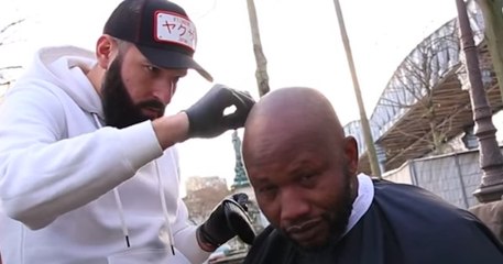 Ces barbiers offrent de leur temps aux SDF de Paris !