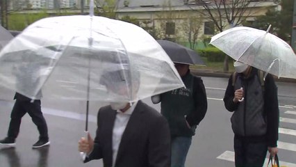 [날씨] 중북부 선선, 충청이남 초여름...오후 요란한 비 / YTN