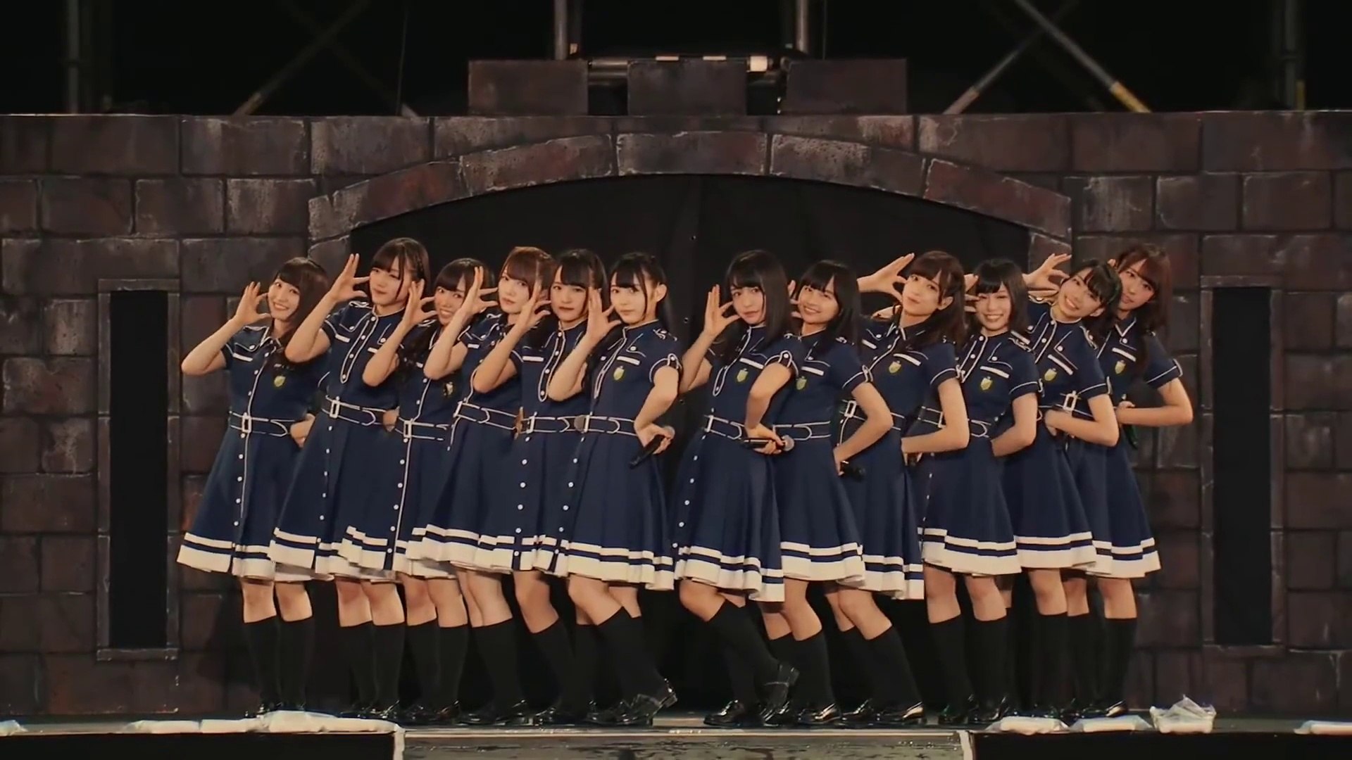 ひらがなけやき けやき坂46 欅共和国2017 [x2] - 動画 Dailymotion