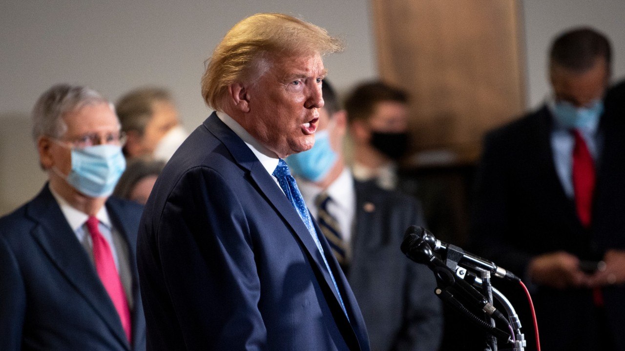 Trump Plays Golf Amid Coronavirus Pandemic