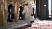 Sultanahmet Camii dezenfekte edildi