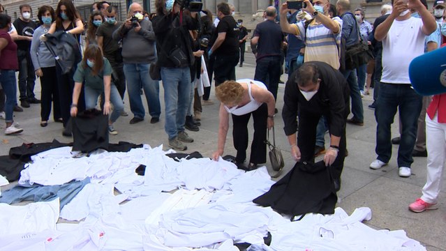 Unos 200 chefs exigen medidas para salvar al sector