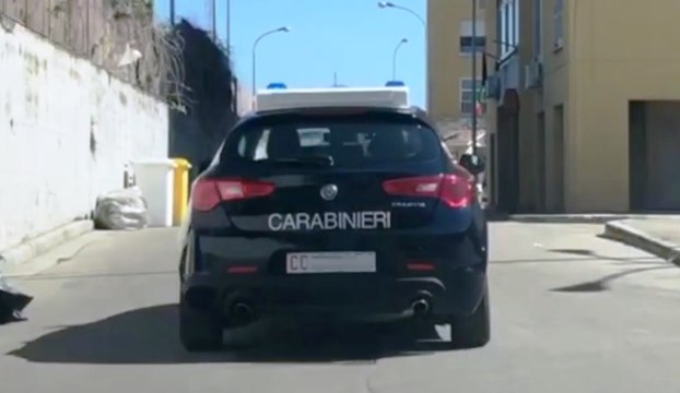 Torre Annunziata (NA) - Sgominata piazza di spaccio, 19 arresti (26.05.20)