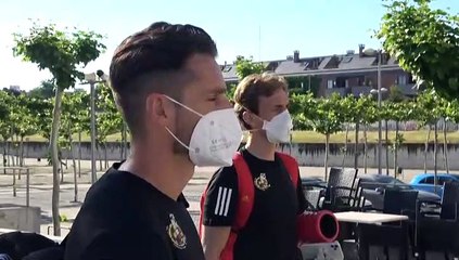 Los árbitros se preparan para la vuelta del fútbol