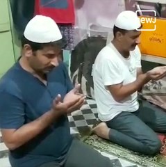 West Bengal: A Hindu family arranges Iftar meals for Kashmiri Muslims who are stuck due to lockdown