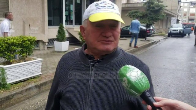 Përmbytje në Durrës/ Moti i keq shkakton vështirësi për qarkullim