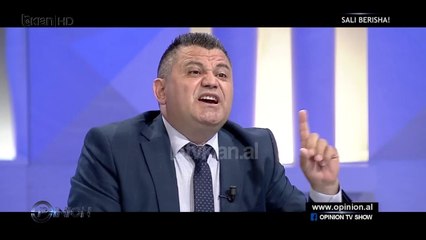 Opinion - Mentor Kikia: Nuk ma ndjen per godinen, por per teatrin