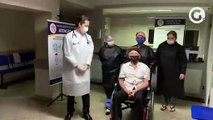 Idoso com covid-19 recebe alta hospitalar em Colatina
