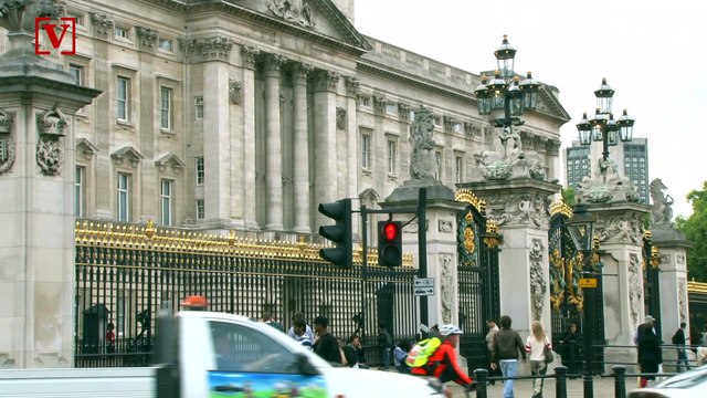 Queen Elizabeth Once Hid in a Bush to Avoid Talking to This Country’s Leader