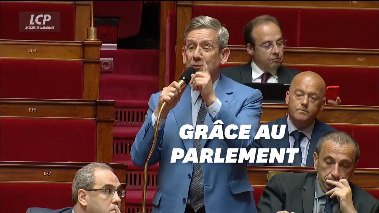 Ému aux larmes, ce député rend hommage à son collègue à l'origine de la proposition de loi sur le deuil parental