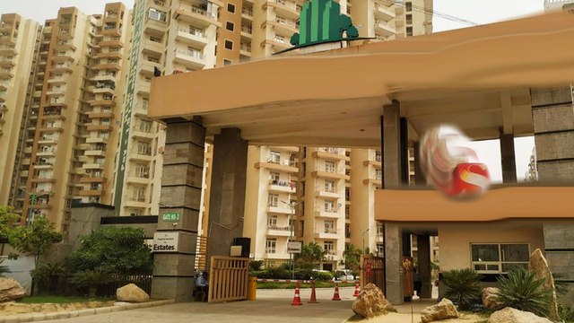 Coronavirus: Residents of sealed Noida society protest