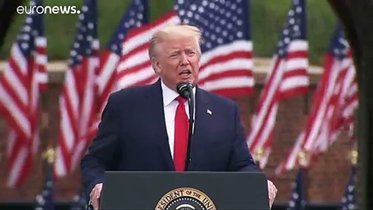 Joe Biden a répondu mardi aux moqueries de Donald Trump sur son apparence derrière un masque : "C'est un crétin, un parfait crétin de dire ces choses"