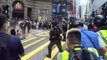 شرطة هونغ كونغ تطلق غاز الفلفل على المتظاهرين المؤيدين للديموقراطية