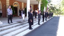 Minuto de silencio en La Moncloa por las víctimas del Covid-19