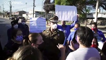 Chilenos protestam na rua para pedia ajuda ao governo