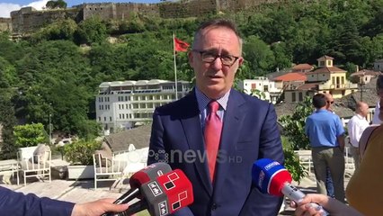 Video herunterladen: Shembja e teatrit, ambasadori italian: Pasuria kulturore duhet ruajtur por vendimi i takon qeverisë