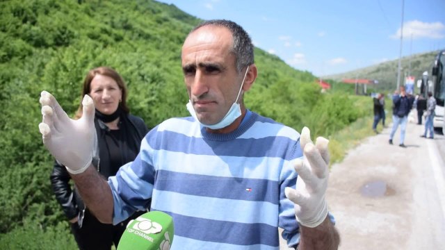 Punëtorët sezonalë drejt Greqisë/ Nisen 8 autobusë nga pika e kalimit kufitar të Kapshticës