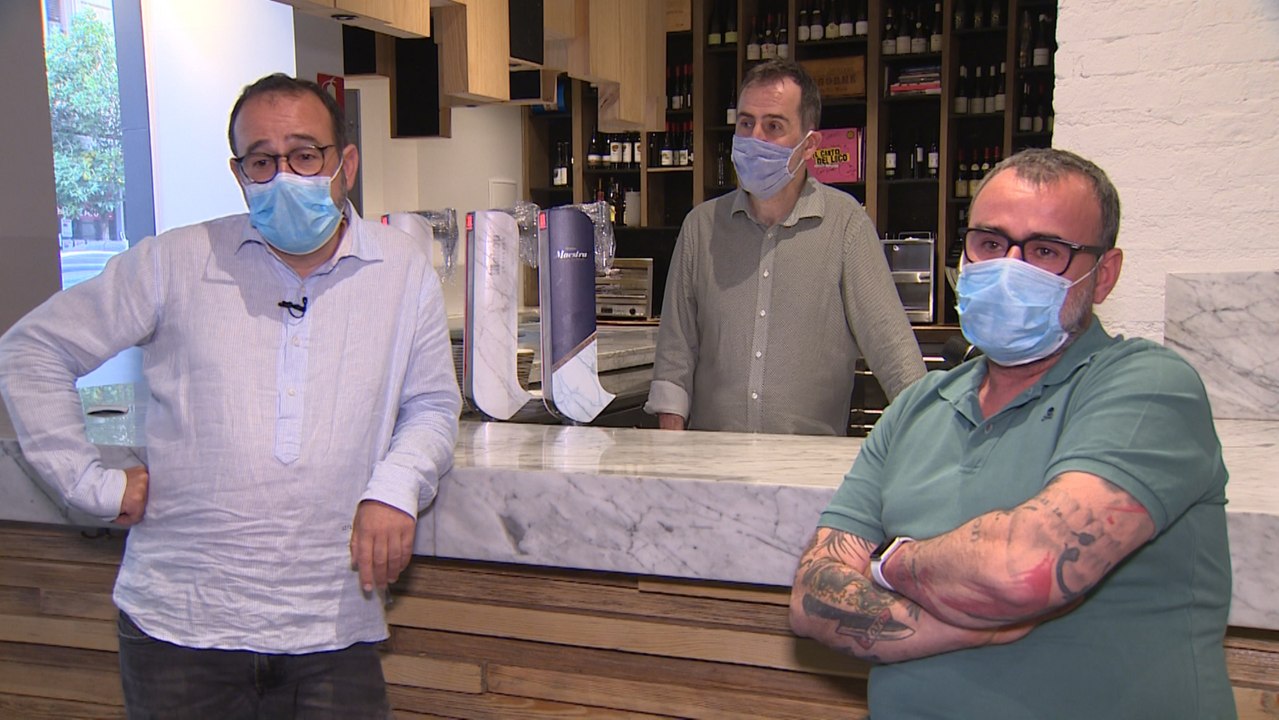 Bares y restaurantes comienzan a recibir la cerveza y agua de #SOMOSFAMILIA