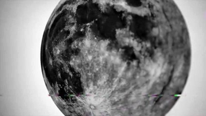 Neslihan Atagül Doğulu dergiciliğe soyundu, "Hadsiz" 1 Haziran'da yayında