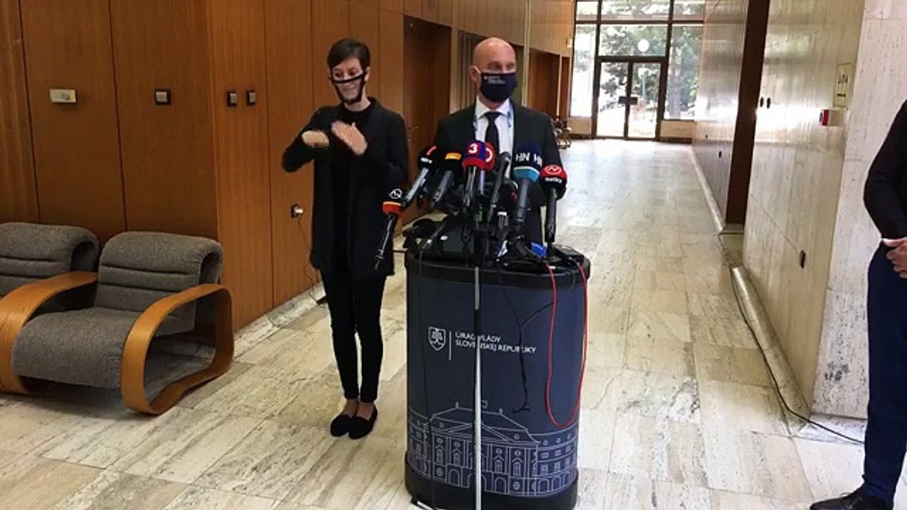 ZÁZNAM: Brífing ministra školstva, vedy, výskumu a športu B. Gröhlinga