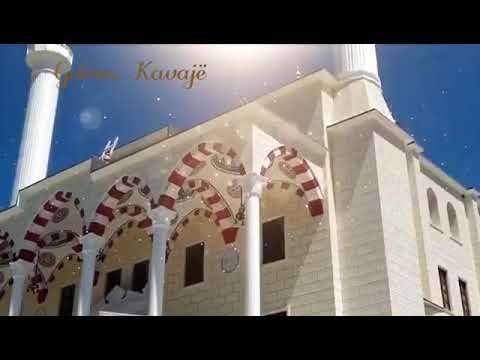 Rama uron besimtarët myslimanë për Fitër Bajramin