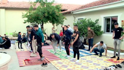 Top News - Ambasada Amerikane/ Një urim për besimtarët myslimanë