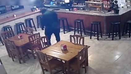 Detenidas 4 personas por amenazar con un arma a la propietaria de un bar