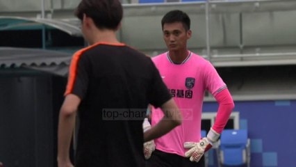 Top News - Rikthehet futbolli në Wuhan/ Banorët heqim maskat e kapin topin