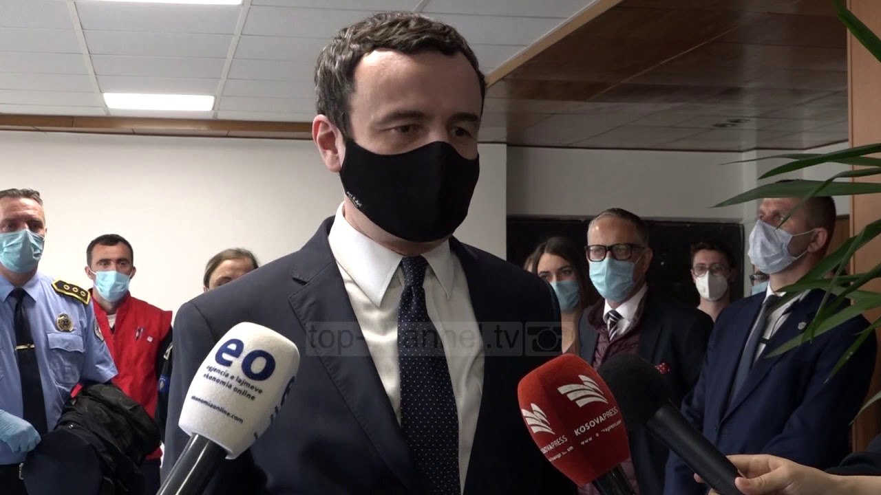 Top News - Kurti: Pres nga Kushtetuesja të interpretojë dhe jo të shkruajë Kushtetutën