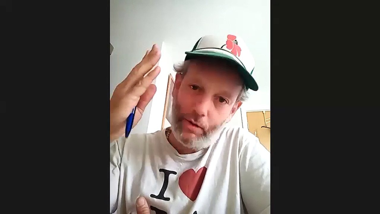 Masques et gants sur la voie publique : le coup de gueule d'Eddy Platt (1 déchet par jour)