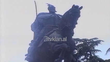 Monumentet në kryeqytet - (24 Prill 2000)