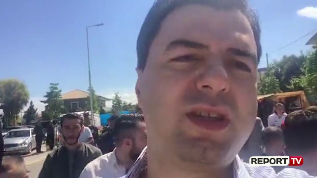 Basha video selfie nga Rrogozhina: Duan të harxhojnë 30mln euro nga taksat e shqiptarëve për teatrin