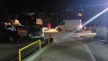 Ora News - Me taksi nga Berati në Vlorë, vajza godet me thikë mikun e saj