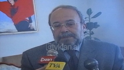 Nano dhe Berisha në një avion - (1 Maj 2000)