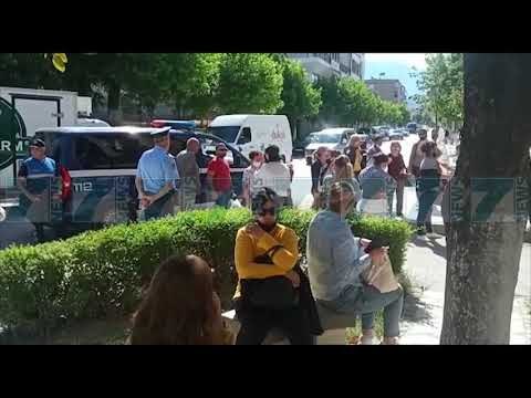 BERAT, RRETH 50 PUNETORE KERKOJNE TE PERFITOJNE PAGEN E LUFTES - News, Lajme - Kanali 7