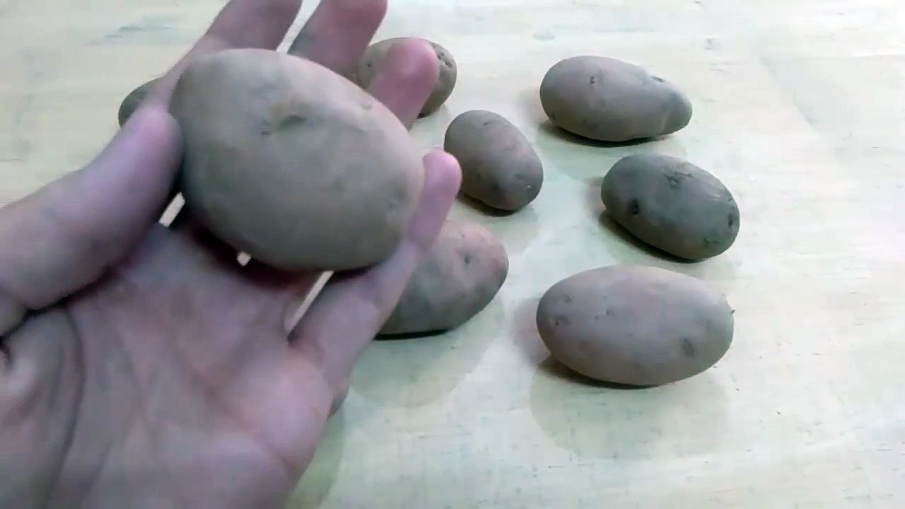 What Nutrients You Get When You Eat A Potato(Aloo)?