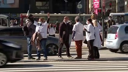 Doctors protest in Buenos Aires asking for PPE, fair wages