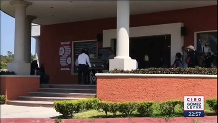 Entierran a estudiante asesinada en Nayarit