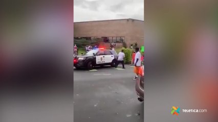 tn7-Cientos de personas se manifestaron alrededor de una estación de la policía-270520